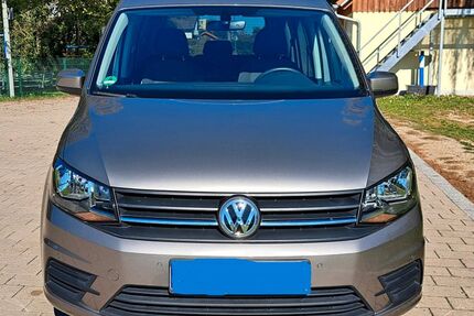 VW Caddy 124.000 km 16.400 &euro; Maisach 82216