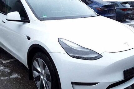 Tesla Model Y 121.244 km 28.350 &euro; Steinbach-Hallenberg OT Herges-Hallenberg 98587