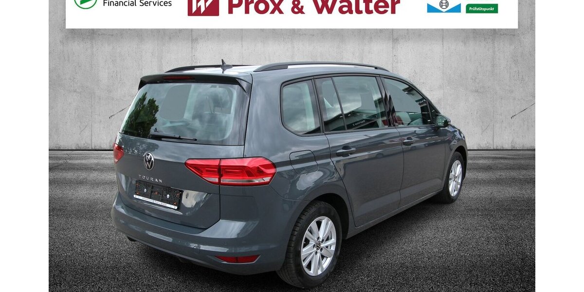 VW Touran TSI Comfortline 7-SITZ+NAVI+STANDHEIZUNG 16.192 km 30.700 &euro; Hagenow 19230
