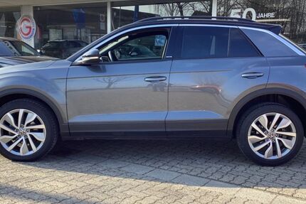 VW T-Roc 20.240 km 32.490 € Wendeburg 38176