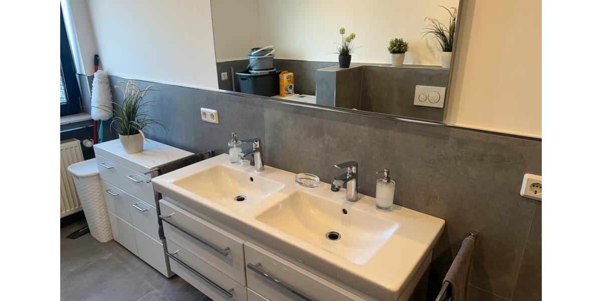 Einfamilienhaus Überherrn - 3 Zimmer, 140 m&sup2;, 1.450&euro; | Angebot:25489094