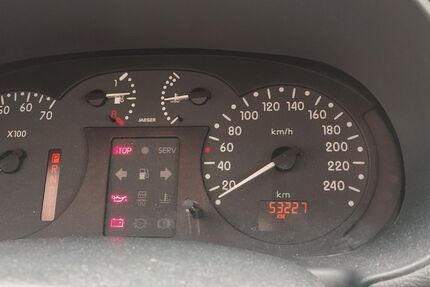 Renault Clio 53.227 km 3.500 € Denkingen 78588