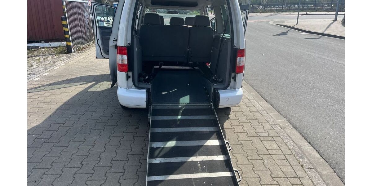 VW Caddy 216.016 km 5.999 &euro; Düsseldorf 40599