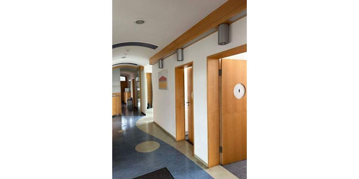 Gewerbeobjekt Weißenhorn - 1 Zimmer, 750 m&sup2;, 6.000&euro; | Angebot:24450599