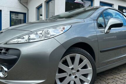 Peugeot 207 90.000 km 3.749 &euro; Gummersbach (Zwischen Toom Markt und ATU) 51645