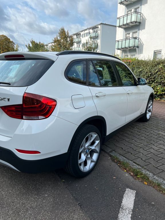 BMW X1 156.000 km 11.000 € Frankfurt am Main 60488