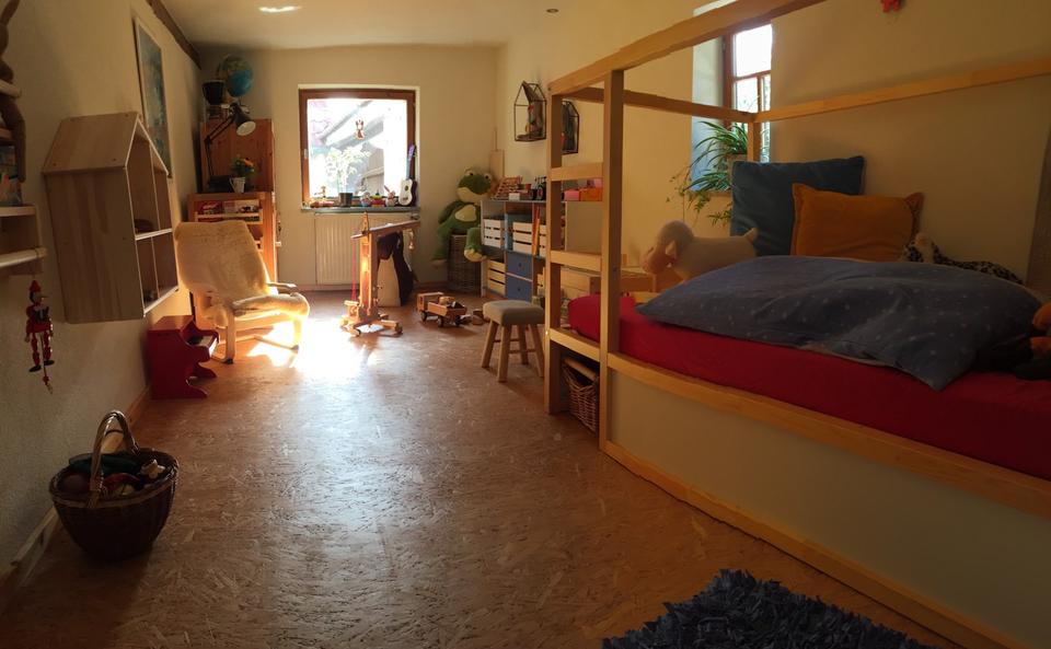 Bauernhaus, Landhaus Schmölln - 5 Zimmer, 159 m&sup2;, 1.000&euro; | Angebot:26262039