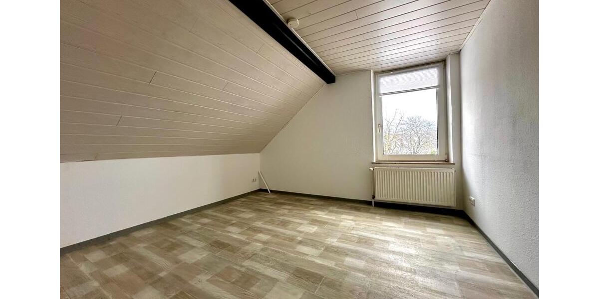 Großzügige 4-Zimmer-Altbauwohnung im Ortszentrum von Neuenburg 4 zimmer