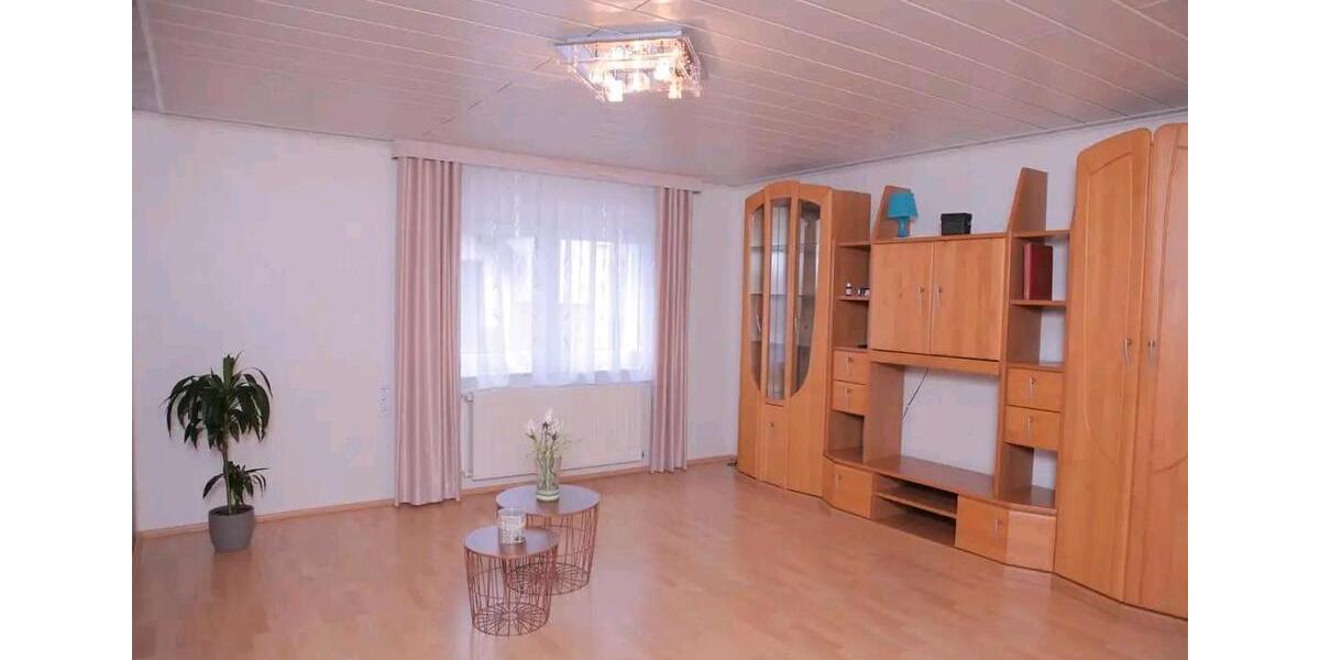 Etagenwohnung Solms - 3 Zimmer, 86 m&sup2;, 850&euro; | Angebot:26311653
