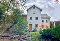 3,5-Raum-Dachgeschoßwohnung mit Einbauküche in SchmiedebergBuschmühle