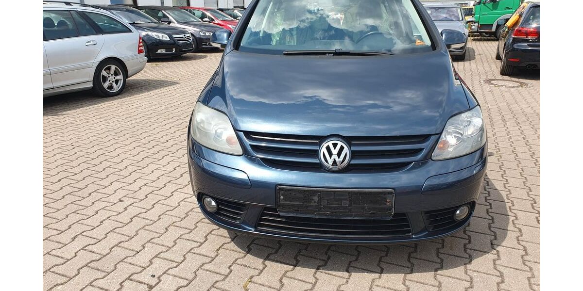 VW Golf 207.000 km 2.750 &euro; Nürnberg 90431