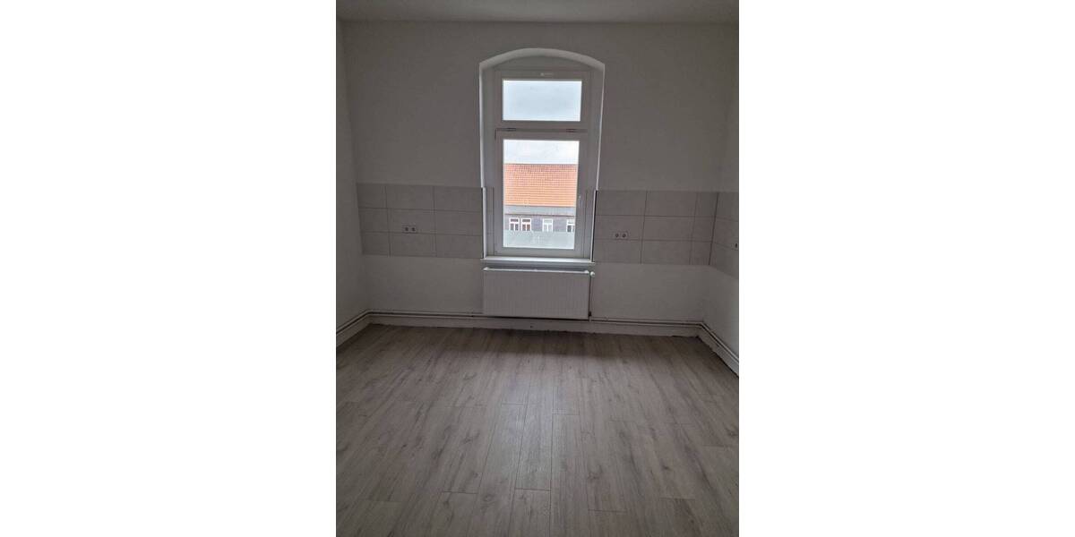 Etagenwohnung Blankenburg - 4 Zimmer, 144 m&sup2;, 850&euro; | Angebot:26700100