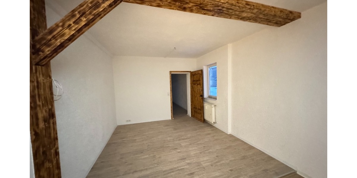 Fachwerkhaus mit 2 Wohnungen und Gewerbe - Mehrfamilienhaus, Wohnhaus Weißenborn/Erzgebirge Erzgebirge | Angebot:26567240