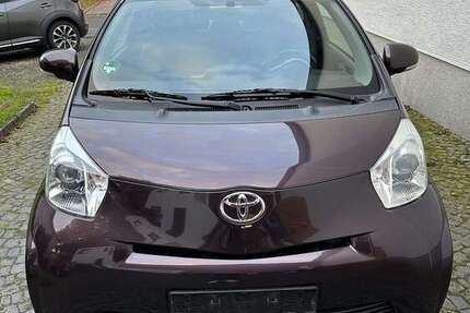 Toyota iQ 84.500 km 4.600 € Staufenberg 35460