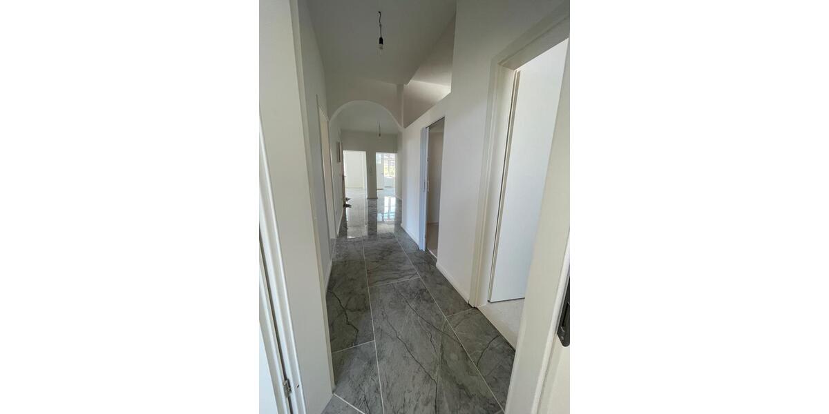 Etagenwohnung Duisburg Hamborn - 4 Zimmer, 118 m&sup2;, 900&euro; | Angebot:26284341