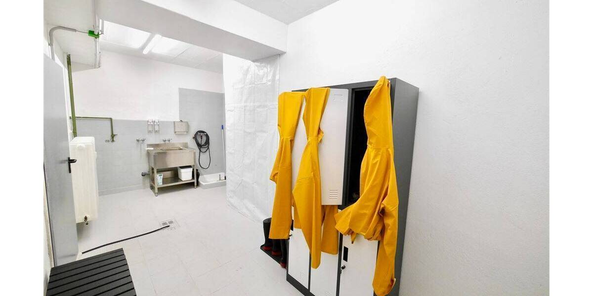 Gewerbeobjekt Cadolzburg - 3 Zimmer, 119 m&sup2;, 833&euro; | Angebot:25664507