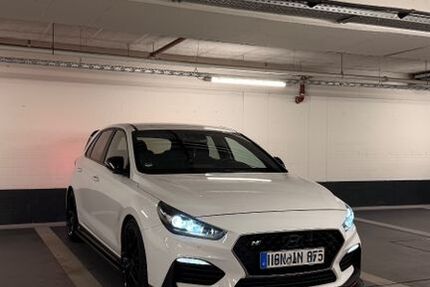 Hyundai i30 91.000 km 21.900 &euro; Arnsberg 59755