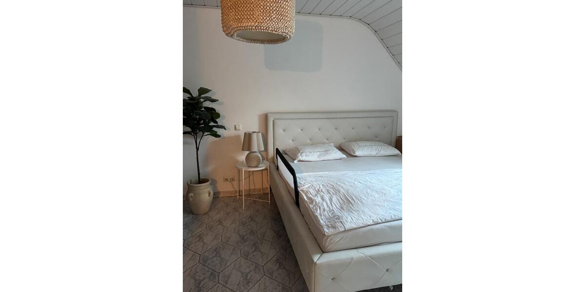 Maisonettenwohnung Dingolfing - 3 Zimmer, 110 m&sup2;, 1.250&euro; | Angebot:25071797