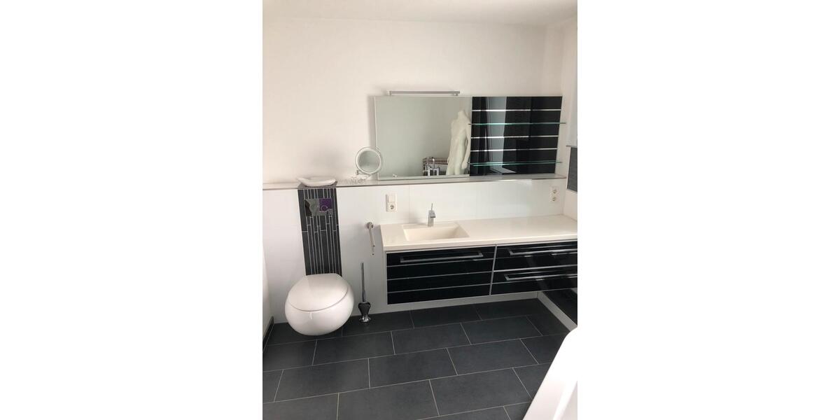 Einfamilienhaus Bad Lippspringe - 9 Zimmer, 236 m&sup2;, 499.000&euro; | Angebot:24693998