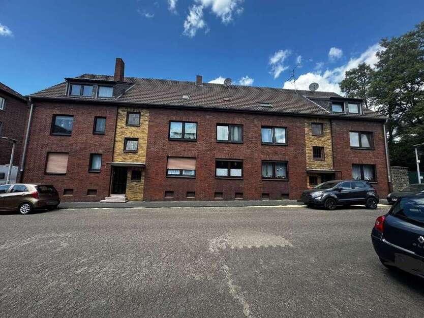 Haus zum Kaufen in Oberhausen 759.950 € 537 m²