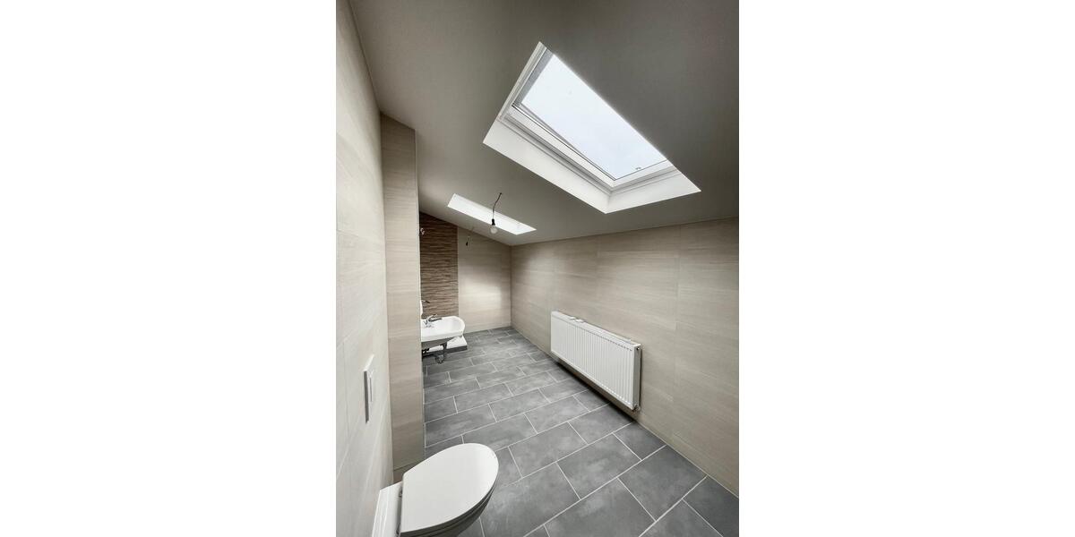 Dachgeschoßwohnung Löwenberger Land - 2.5 Zimmer, 79 m&sup2;, 710&euro; | Angebot:24954547