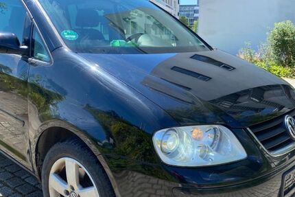 VW Touran 182.000 km 1.700 &euro; München 81541