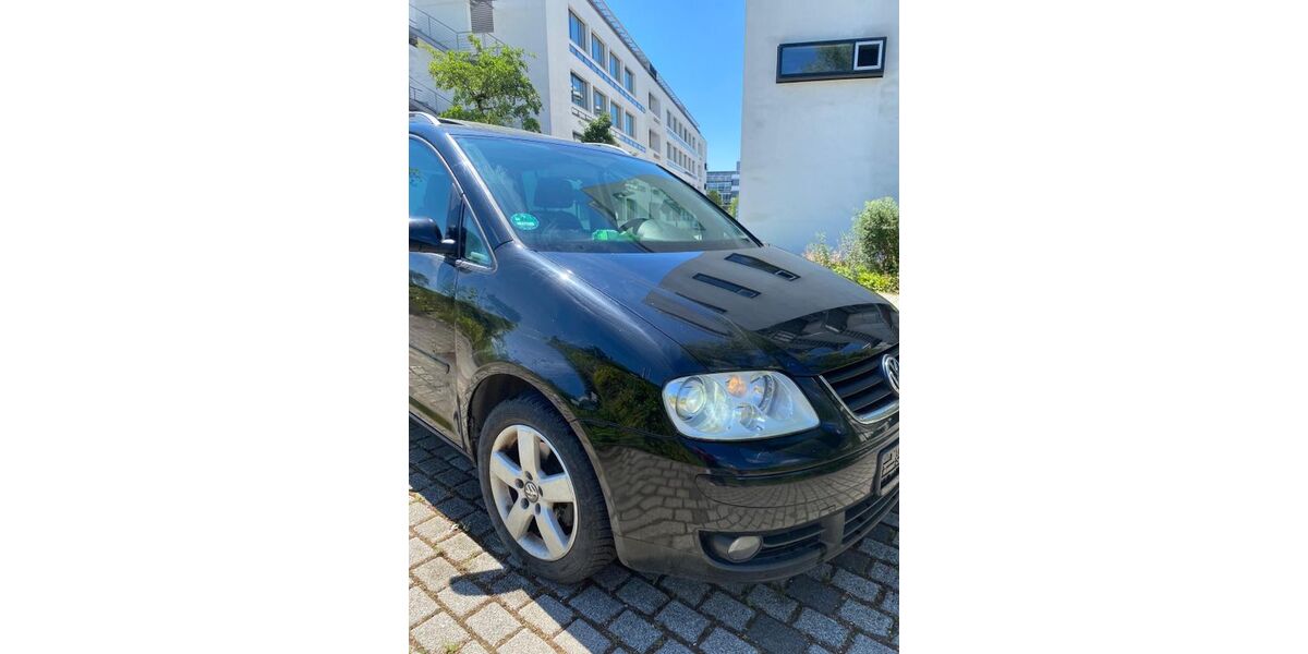 VW Touran 182.000 km 1.700 &euro; München 81541