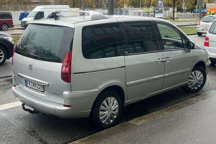 Peugeot 807 171.000 km 6.490 &euro; München 80802