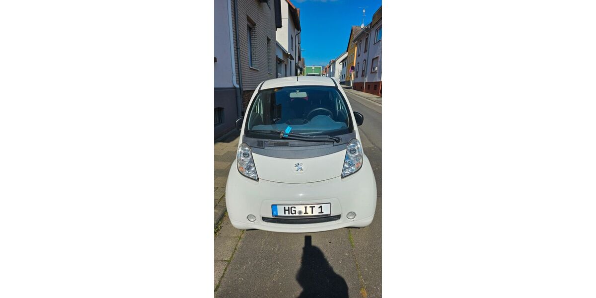 Peugeot iOn 116.030 km 4.444 &euro; Oberursel 61440