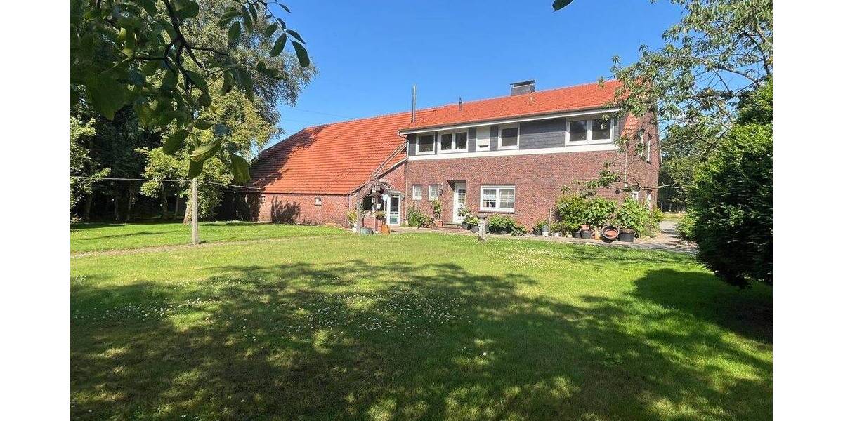 Landhaus mit 2 Wohnungen, Scheune und 2 Schuppen! 7 zimmer