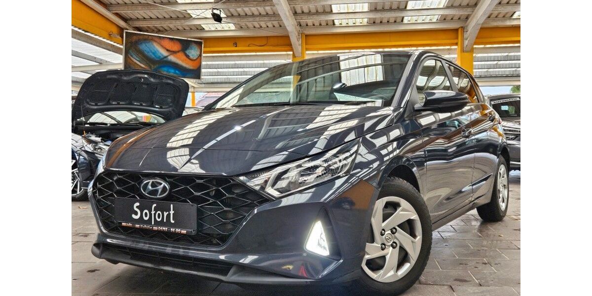 Hyundai i20 21.300 km 14.995 &euro; Heide 25746