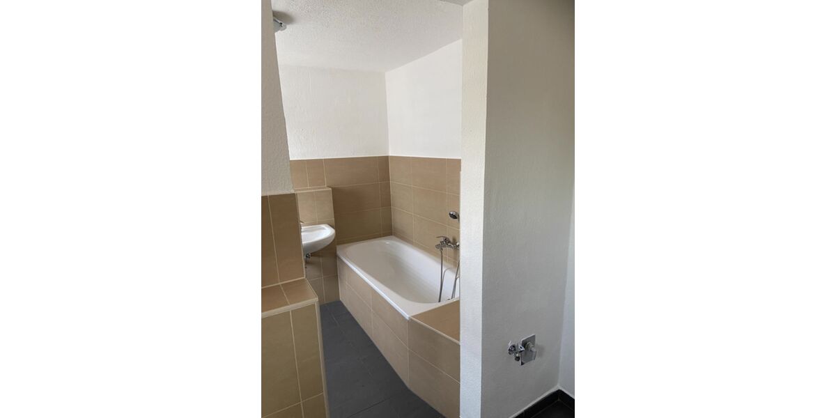 Provisionsfrei* Seenah in Zwenkau bei Leipzig - 60 m² 3 Zi. Wohnküche Bad KFZ-Stellplatz - 4- Zwenkau | Angebot:26498457