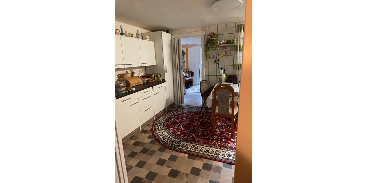 Einfamilienhaus Hecklingen - 4 Zimmer, 100 m&sup2;, 860&euro; | Angebot:24842025