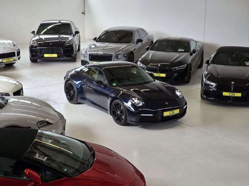 911