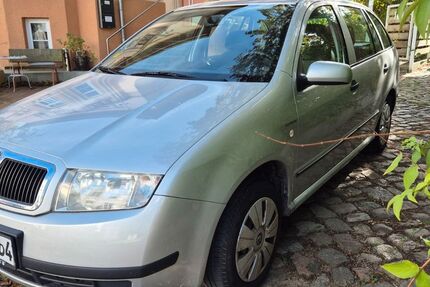 Skoda Fabia 71.500 km 2.890 € Rostock 18055