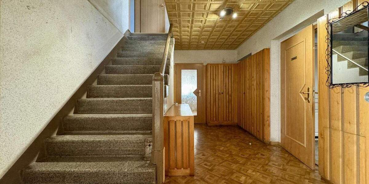 Einfamilienhaus Kubschütz Jenkwitz - 8 Zimmer, 179 m&sup2;, 240.000&euro; | Angebot:25877470