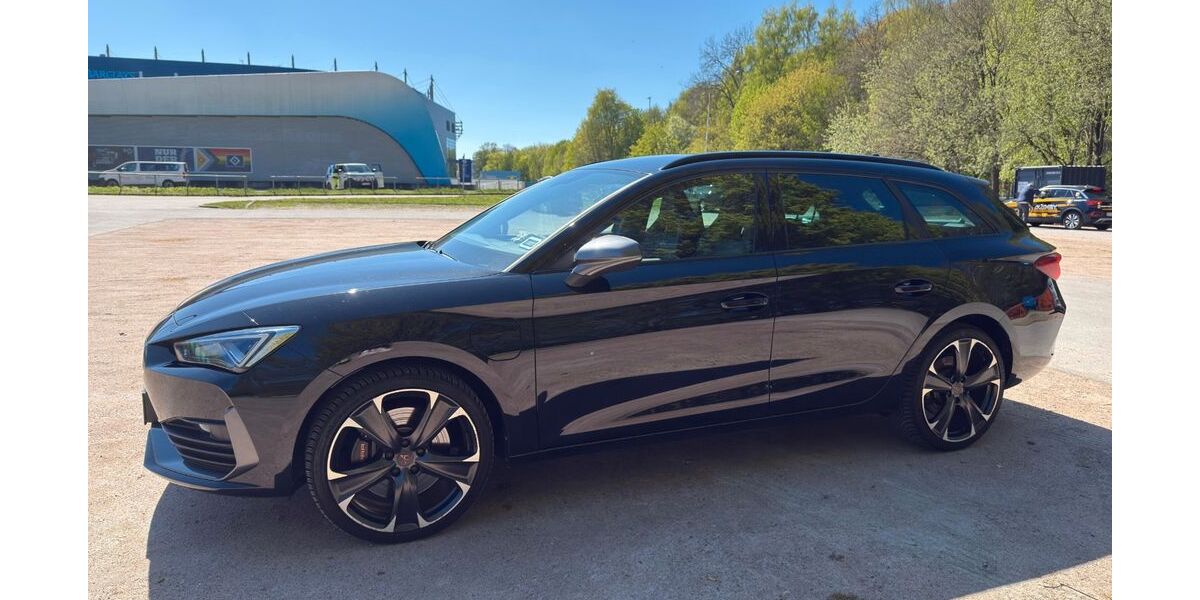 Cupra Leon 35.900 km 22.999 &euro; Hamburg 22525