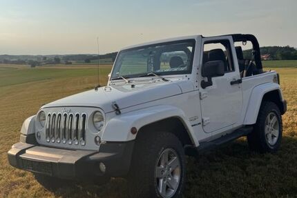 Jeep Wrangler 119.932 km 23.800 &euro; Waging 83329