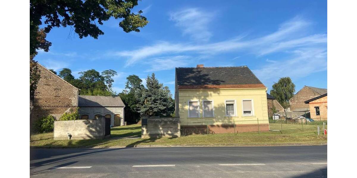 Kleines Handwerkerobjekt mit geräumigen Nebengelass sucht neuen Eigentümer! 3 zimmer