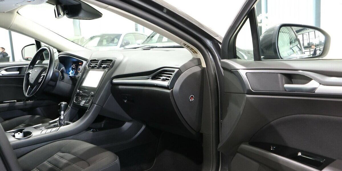 Ford Mondeo Tunier 2.0 EcoBlue BUSINESS / NAVI+KAEMRA 146.000 km 14.444 &euro; Hamm 59077