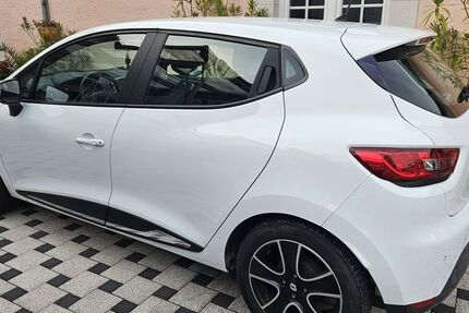 Renault Clio 114.500 km 6.500 &euro; Philippsburg-Rheinsheim 76661