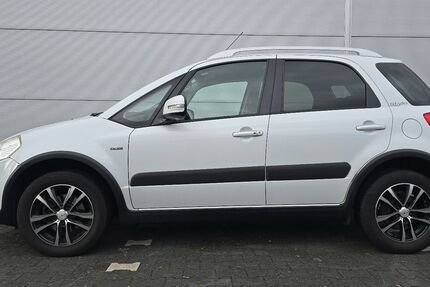 Suzuki SX4 190.000 km 3.900 &euro; Wiesbaden 65201