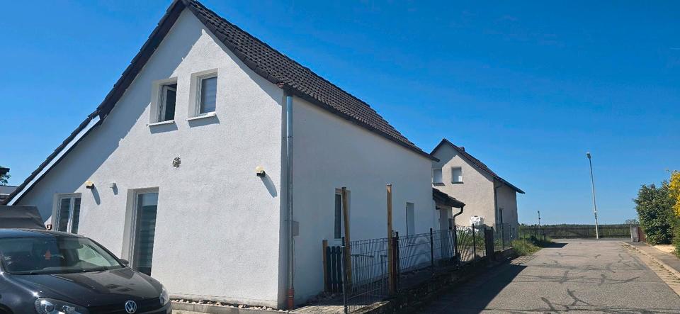 Einfamilienhaus Freihung - 3.5 Zimmer, 105 m&sup2;, 1.300&euro; | Angebot:26693817