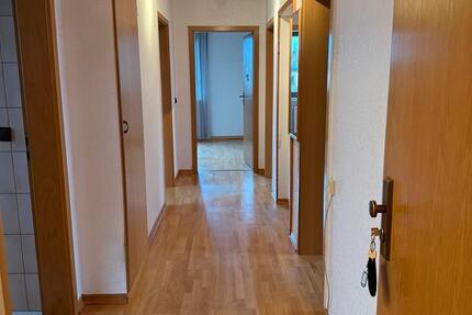 Wohnung Niederkassel - 4 Zimmer, 85 m&sup2;, 1.400&euro; | Angebot:26396471