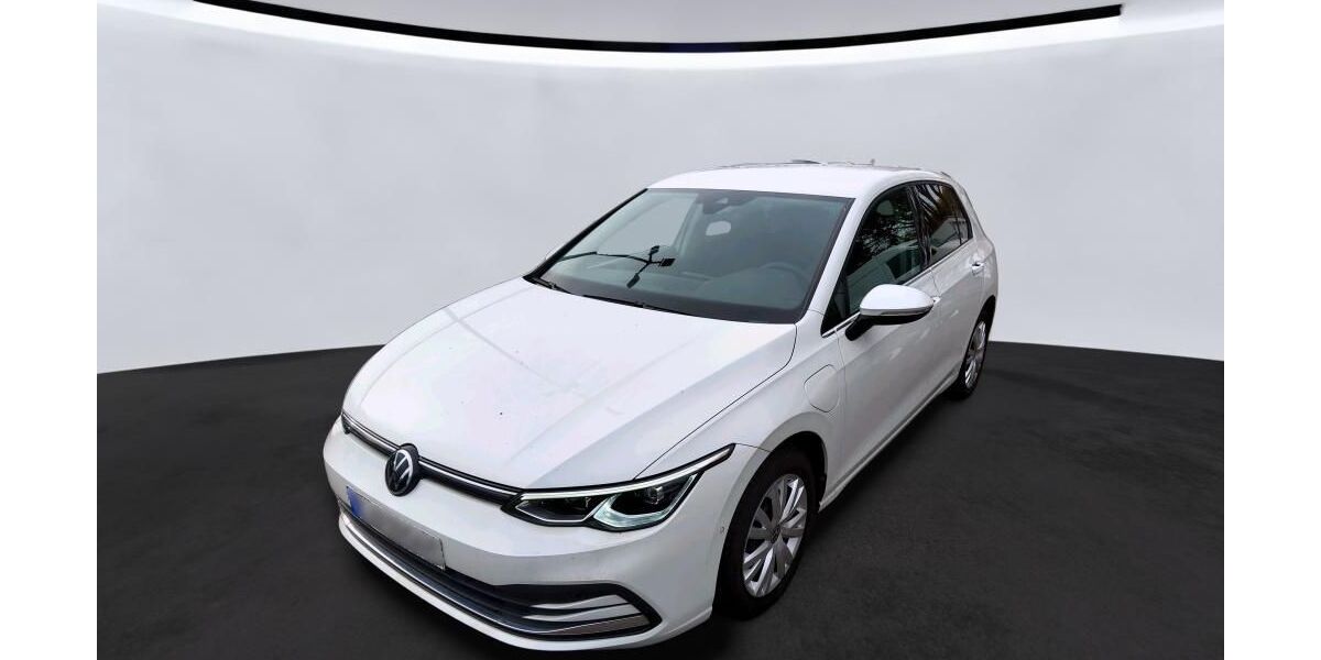 VW Golf 46.552 km 22.445 &euro; Uetersen bei Hamburg 25436