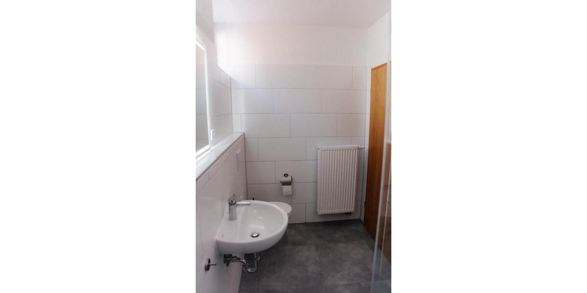 Etagenwohnung Kahla - 3 Zimmer, 77 m&sup2;, 600&euro; | Angebot:25648748