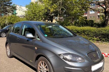 Seat Altea 132.000 km 4.900 &euro; düsseldorf 40470