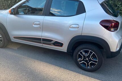 Dacia Spring 3.000 km 10.500 &euro; Schwabach 91126