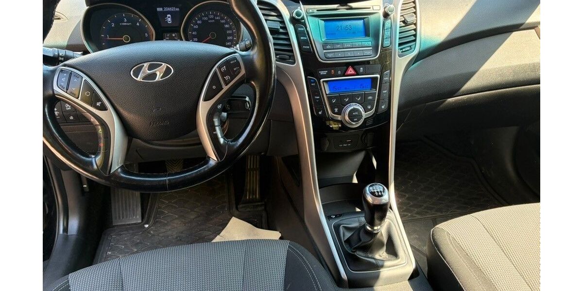 Hyundai i30 204.000 km 6.998 &euro; Halsenbach 56283