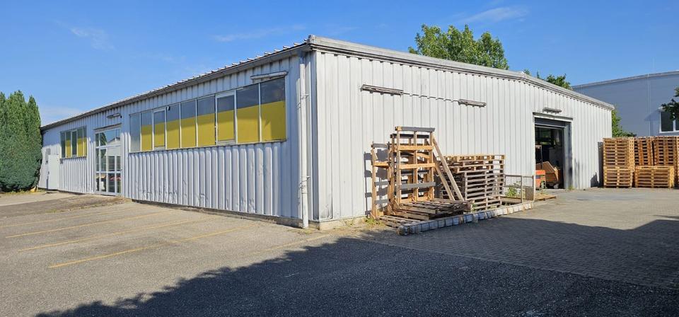 5-Familienhaus inkl. Penthaus -Wohnung mit Gewerbehalle